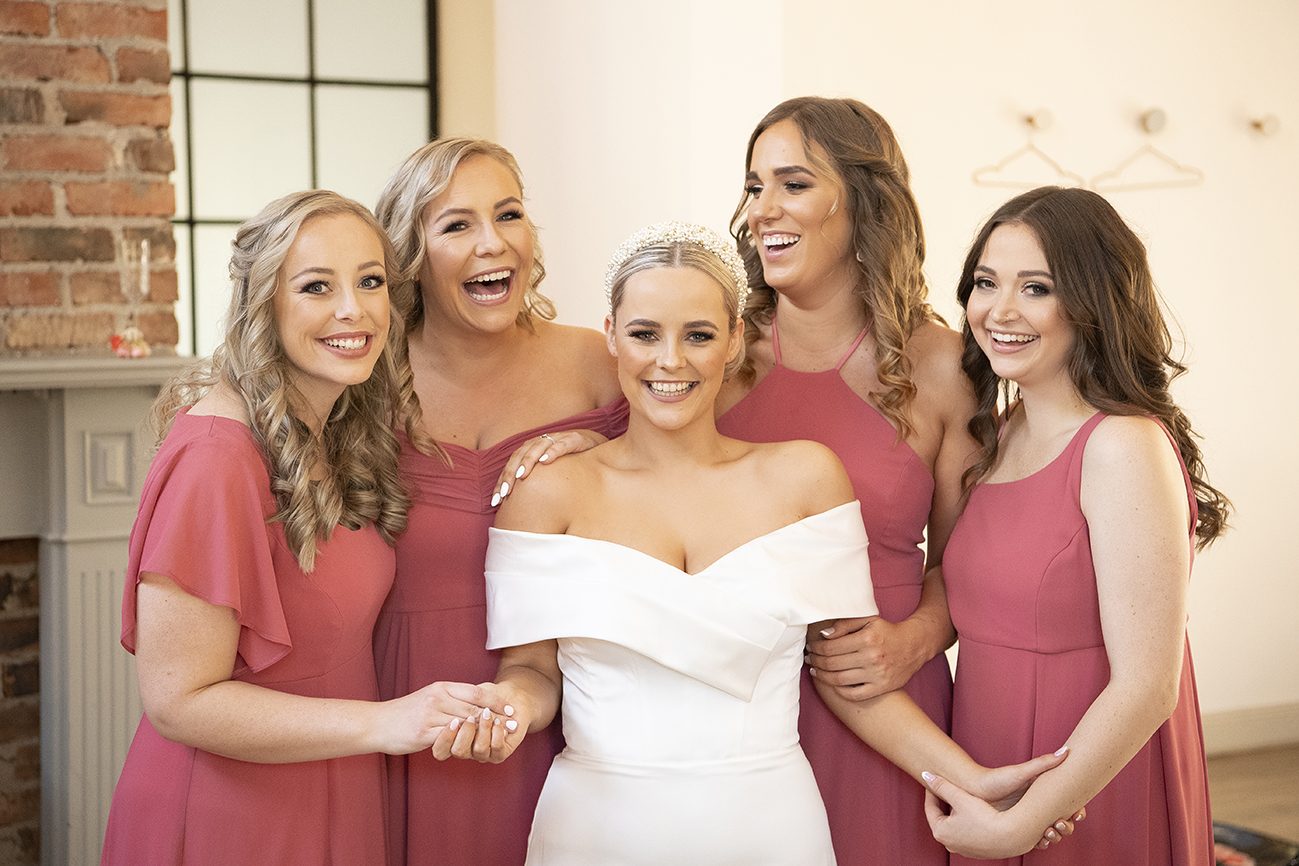 Bridal glam by Storm Pass Makeup, Nicole and her bridesmaids on her big day at Lace on Timber, photography by Kevin Mark Pass